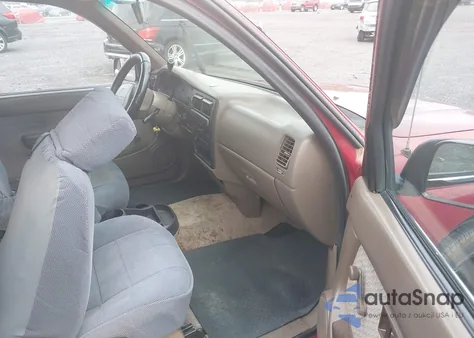 1996 Toyota Tacoma Xtracab z USA, uszkodzony, nr VIN 4TAVL52N1TZ128651